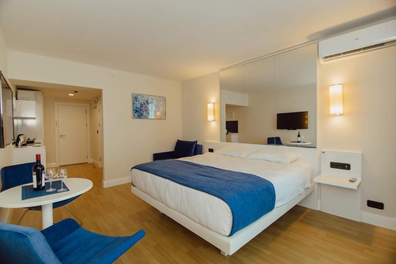 Nuage - 1St Line Sea View Apartments Batum Dış mekan fotoğraf